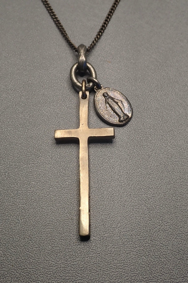 CROSS & VIRVEN MEDAL NECKLACE