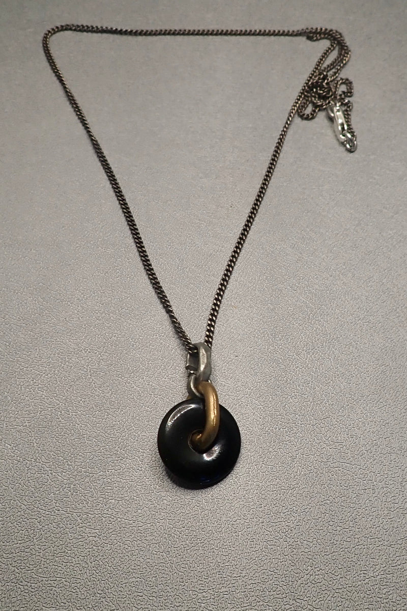 BLACK ONYX DISC PENDANT