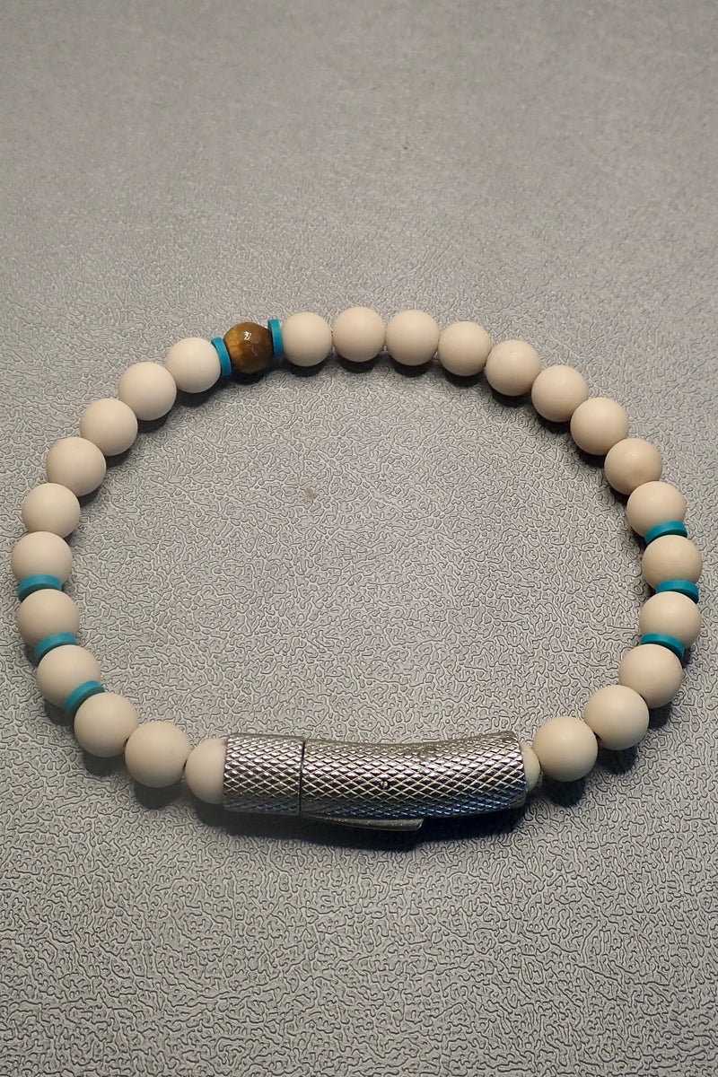 WHITE RIVER SIDE STONE BRACELET