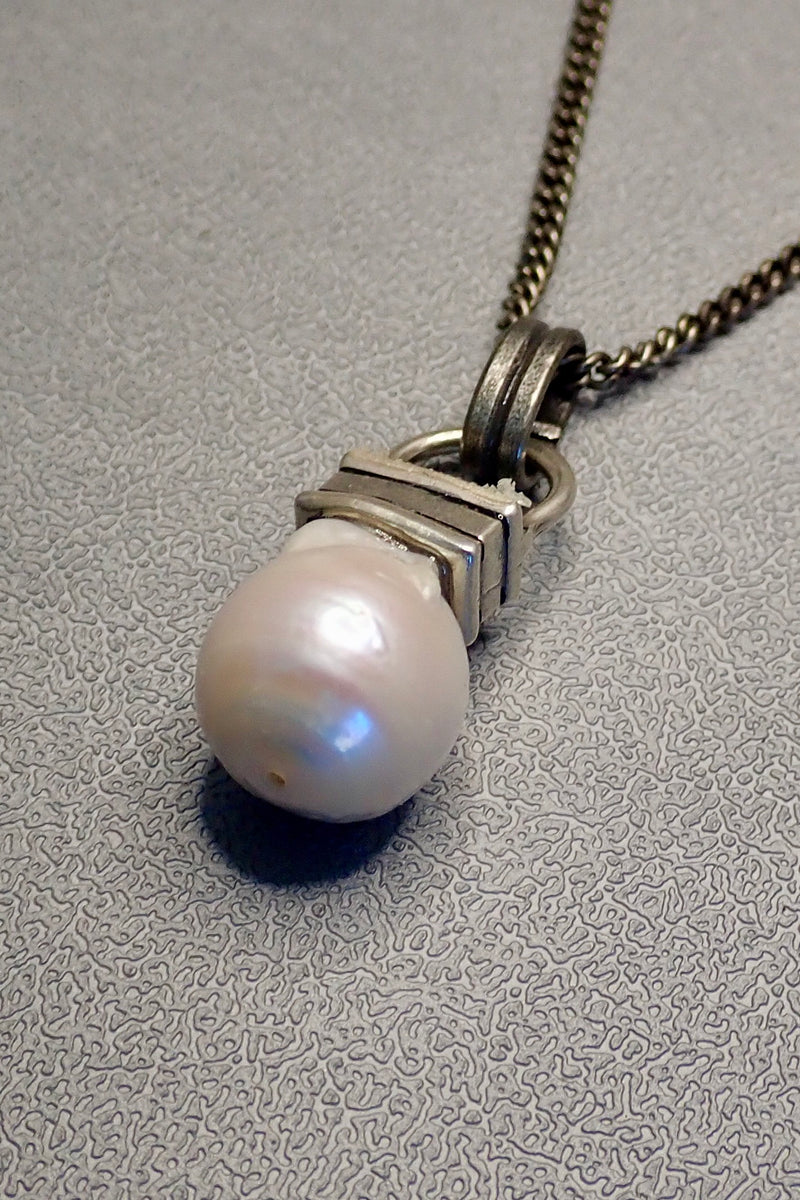 PEARL PENDANT