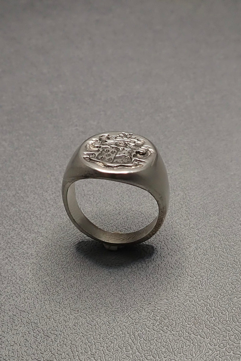 SILVER CREST ARM RING