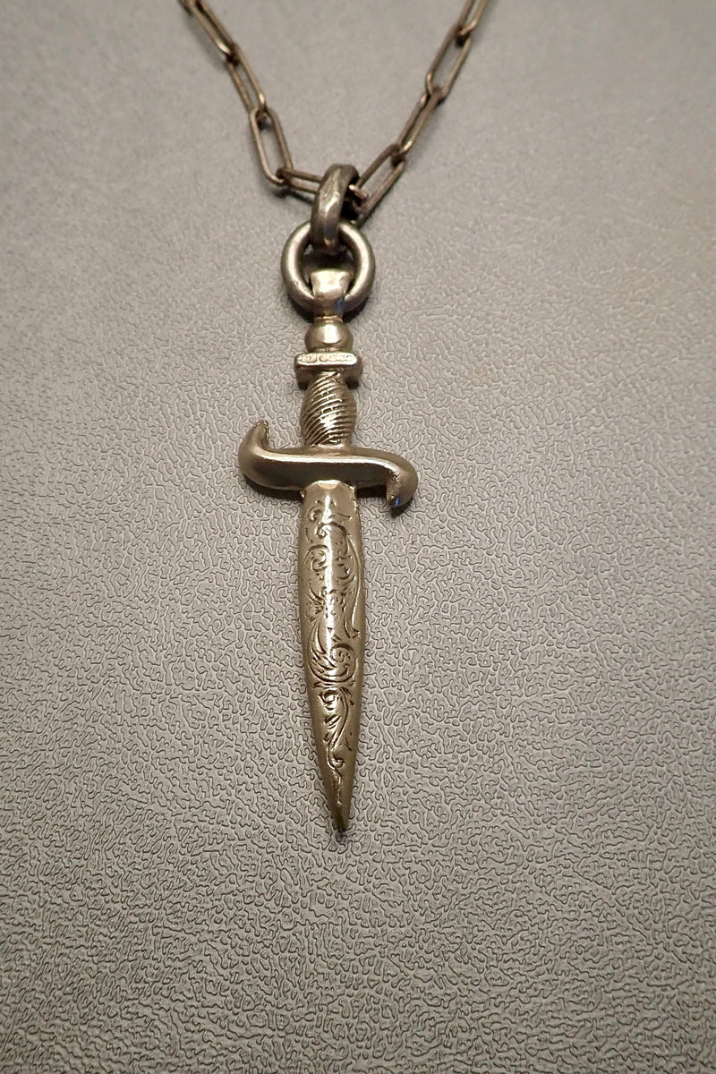 SILVER DAGGER PENDANT