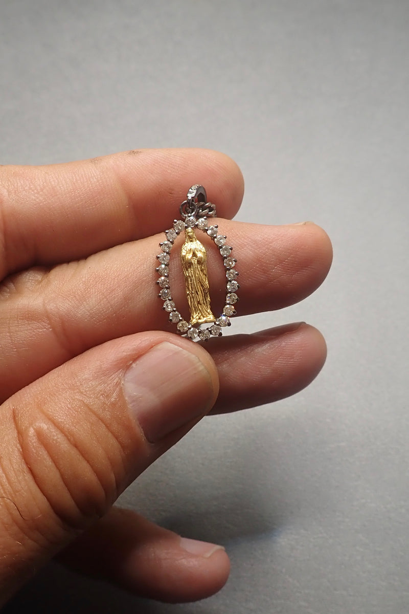 GOLD VIRGEN & DIAMONDS PENDANT