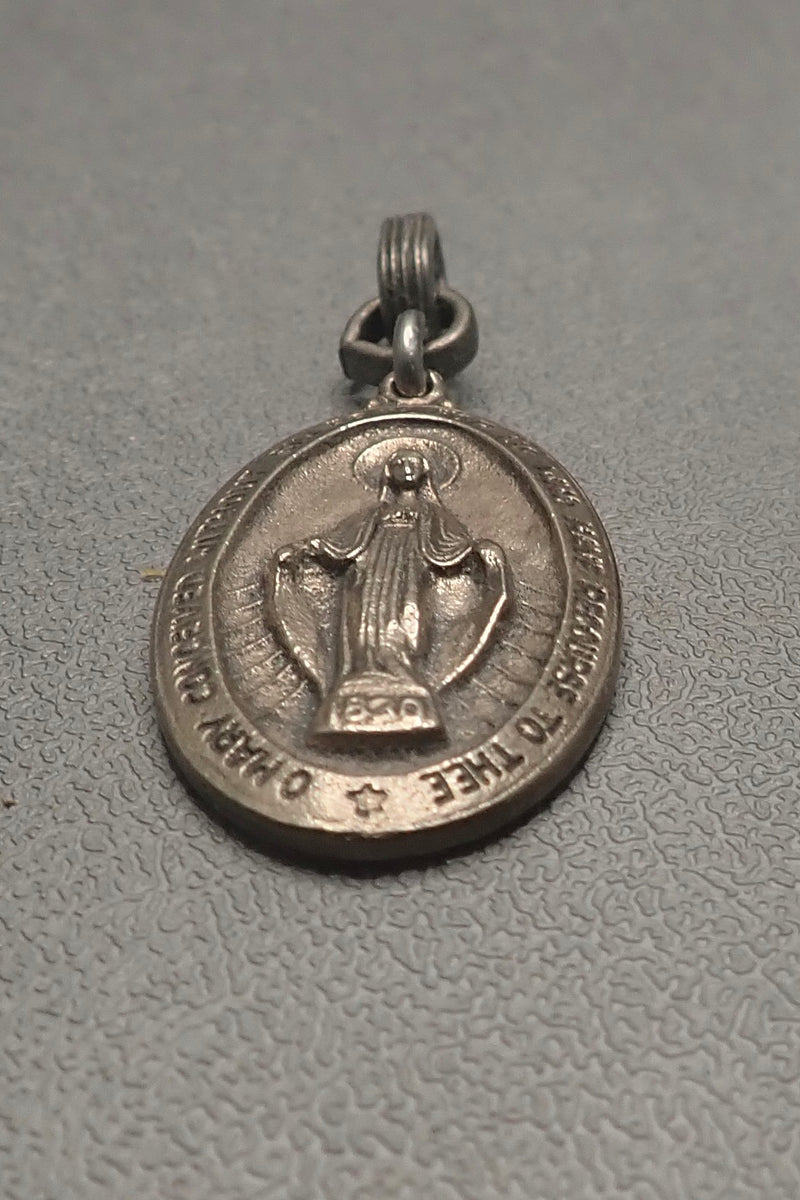 VIRGEN MARY PENDANT