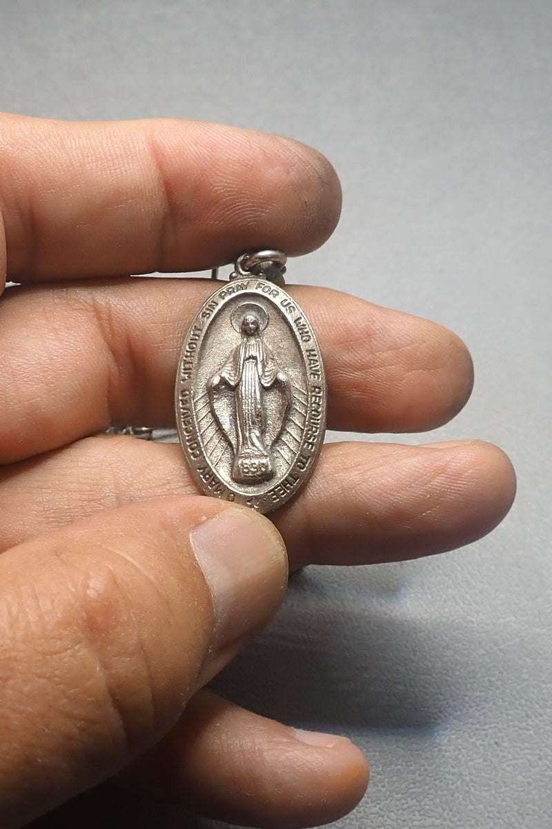 VIRGEN MEDAL NECKLACE