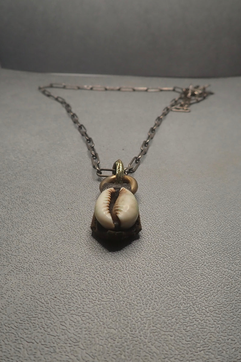 SHELL AMULET PENDANT