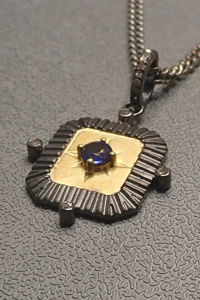 SAPPHIRE PENDANT