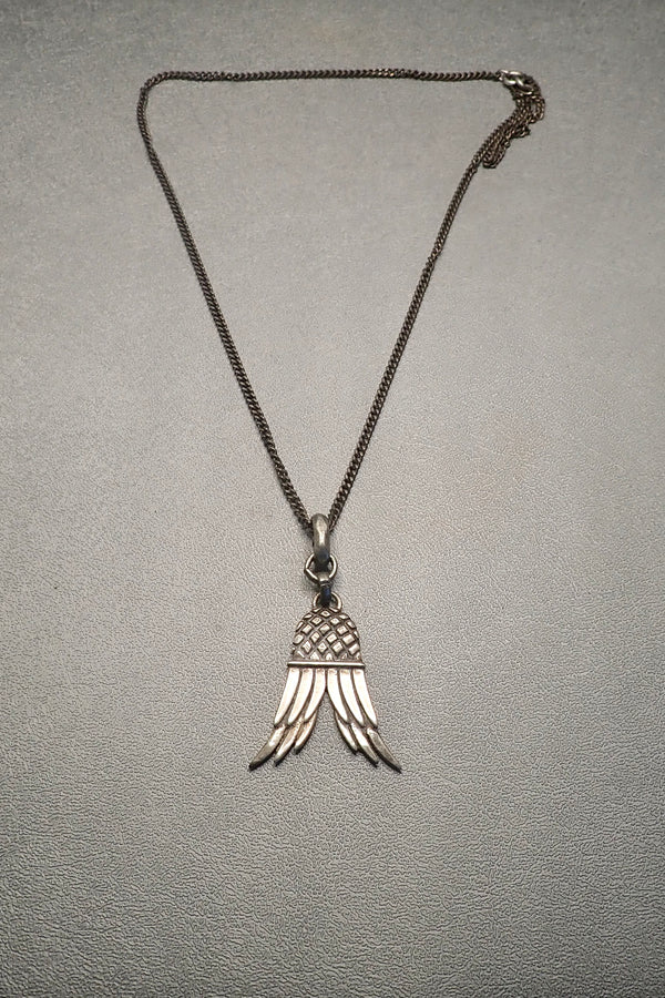 TWO FEATHER PENDANT