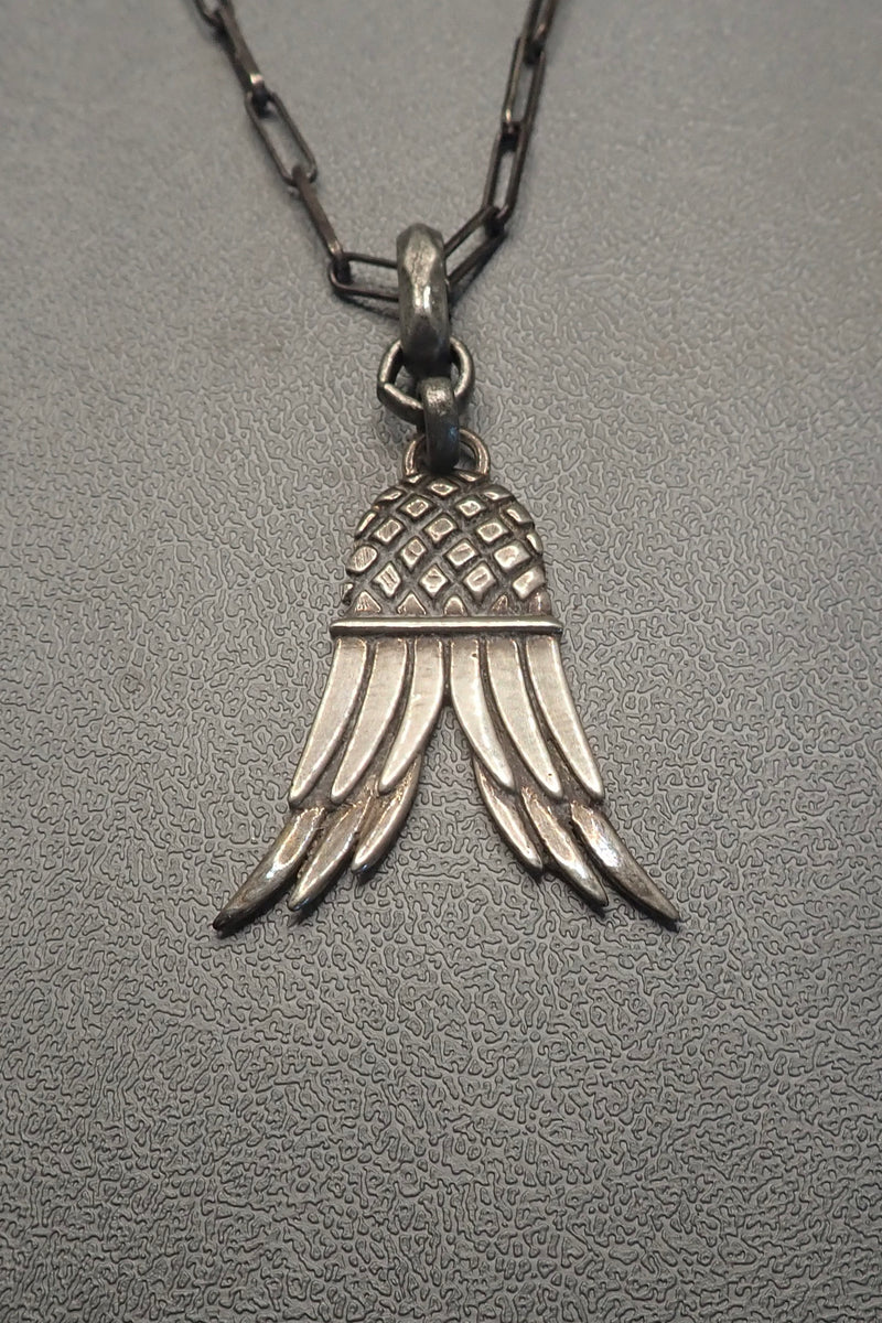 TWO FEATHER PENDANT