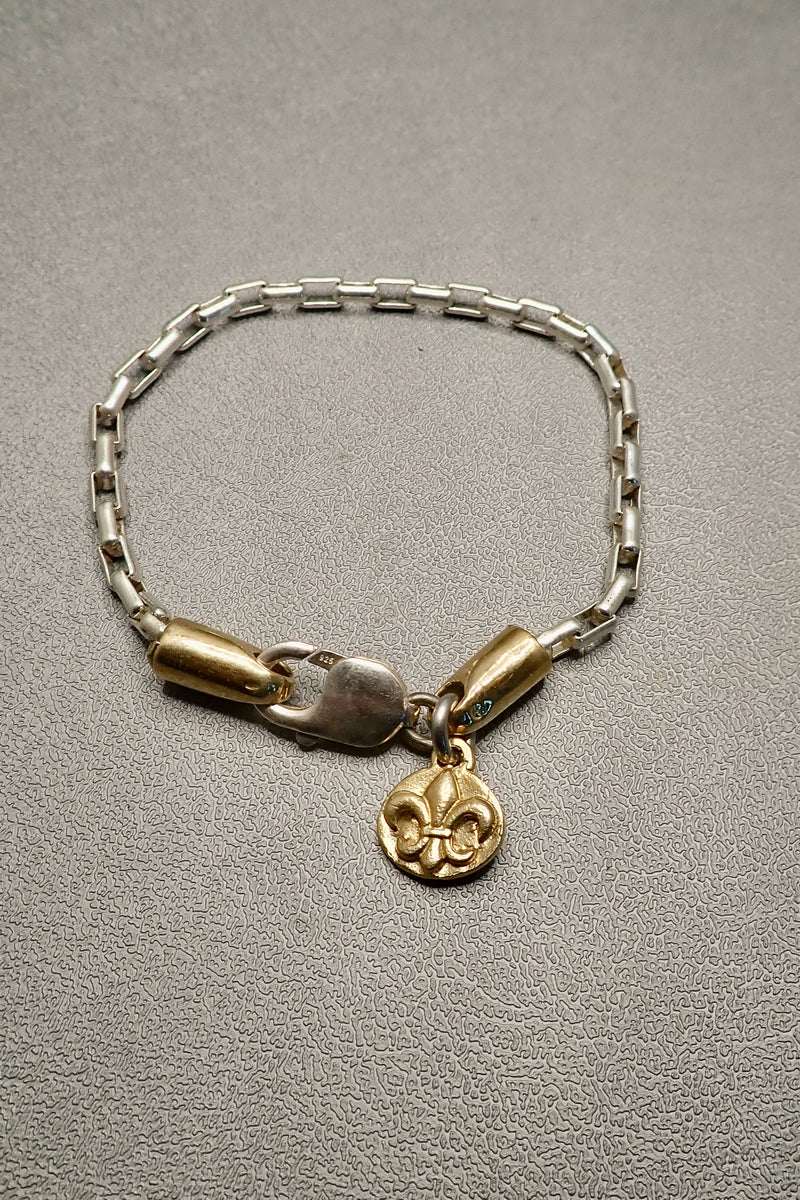 FLEUR DE LIS BRACELET