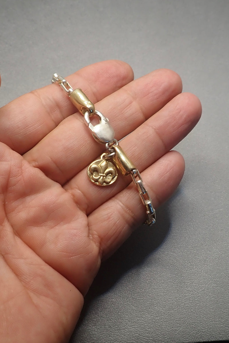 FLEUR DE LIS BRACELET