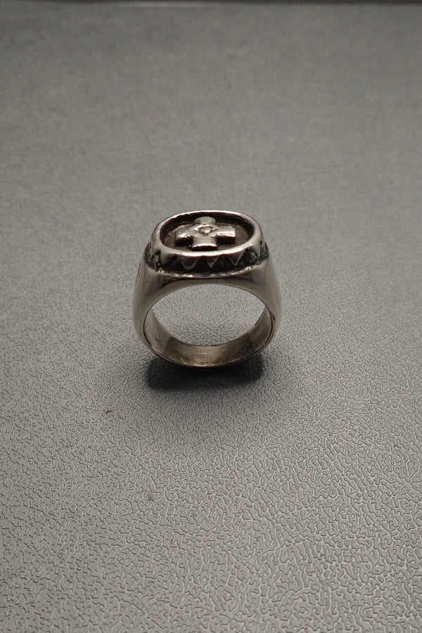 CROSS RING